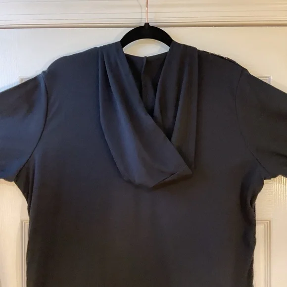 Quacker Factory Black Sequin Hoodie Size Large - Picture 6 of 9